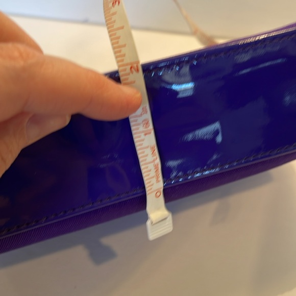 Lancôme Purple Makeup Bag (with zippered closure) - Picture 8 of 8